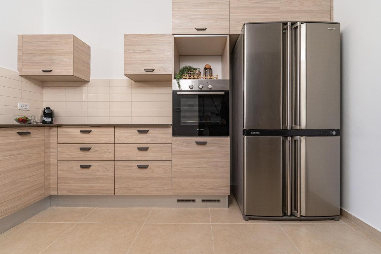 Deluxe 3 Bedrooms Flat In Residential Area Yerusalem Bagian luar foto