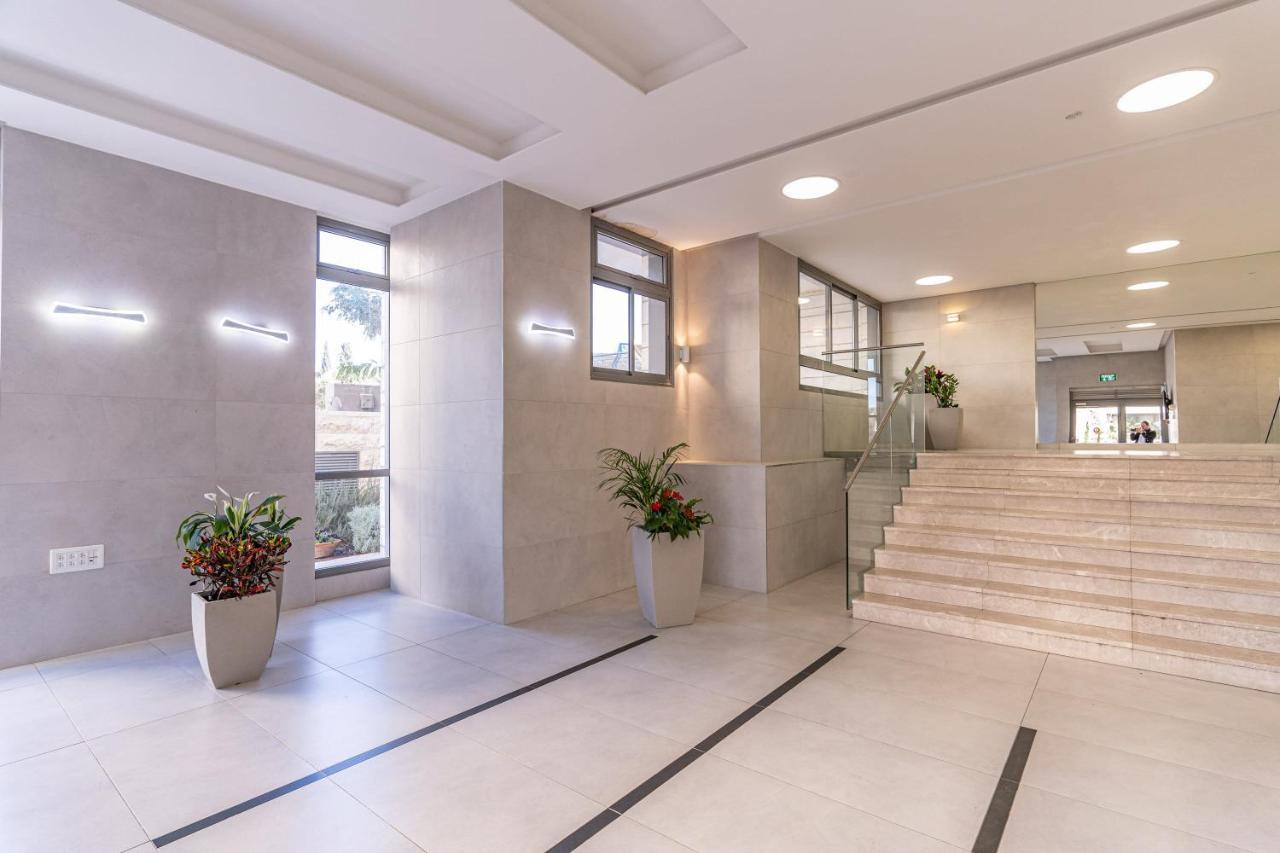 Deluxe 3 Bedrooms Flat In Residential Area Yerusalem Bagian luar foto