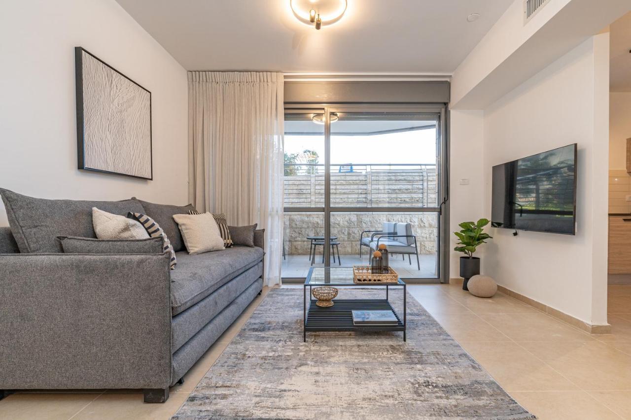 Deluxe 3 Bedrooms Flat In Residential Area Yerusalem Bagian luar foto