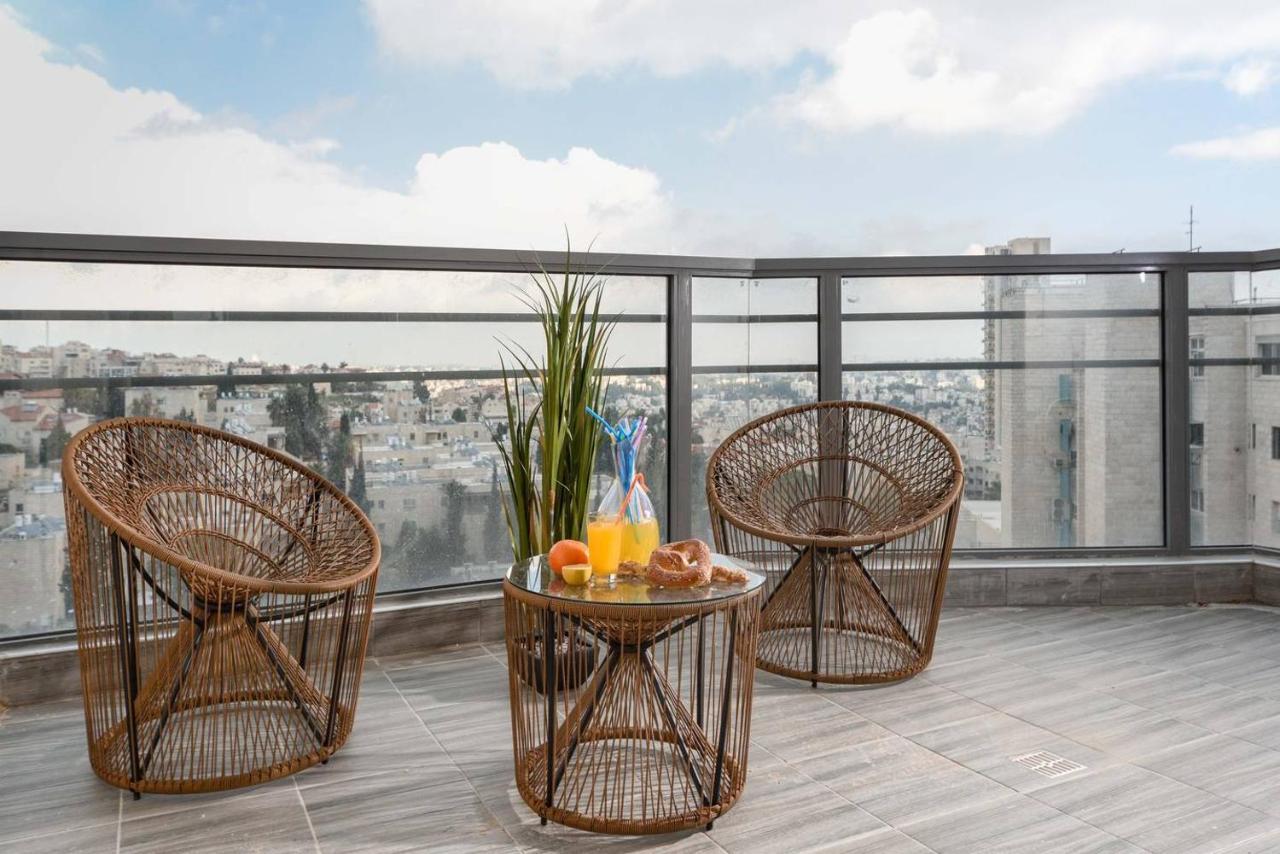 Deluxe 3 Bedrooms Flat In Residential Area Yerusalem Bagian luar foto